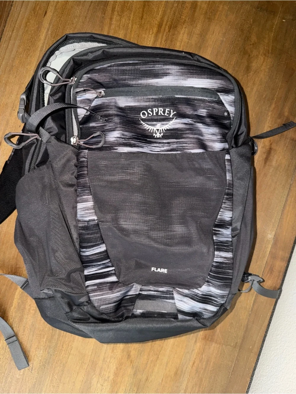 OSPREY Flare Women's Black & Gray Patterned Backpack